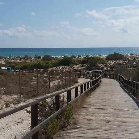 Adosado Con Piscina Y Terraza A 700m De La Playa Holiday home