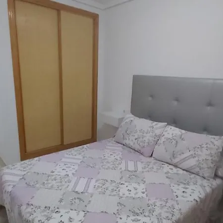 Adosado Con Piscina Y Terraza A 700m De La Playa